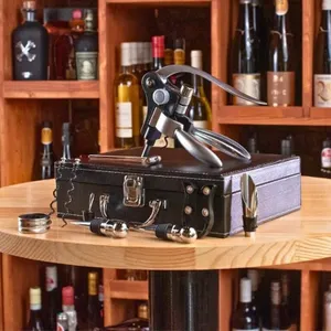 Luxusný kufor (box) - Darčekový set (kufrík) na víno sada 9 kusov príslušenstva Luxusný kufor (box) - Darčekový set (kufrík) na víno sada 9 kusov príslušenstva